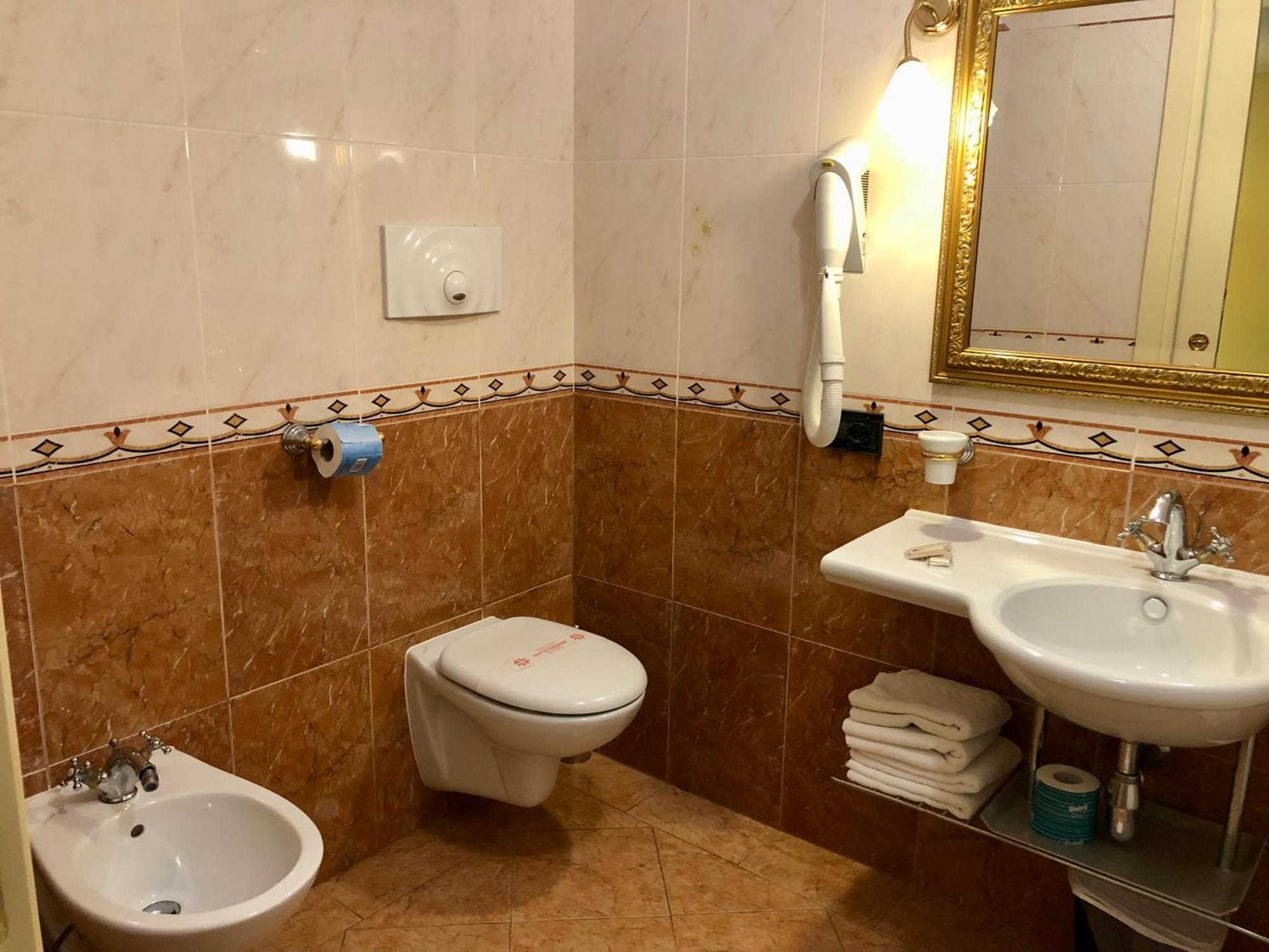 Grand Hotel Osman Ristorante Il Danubio Atena Lucana Zewnętrze zdjęcie
