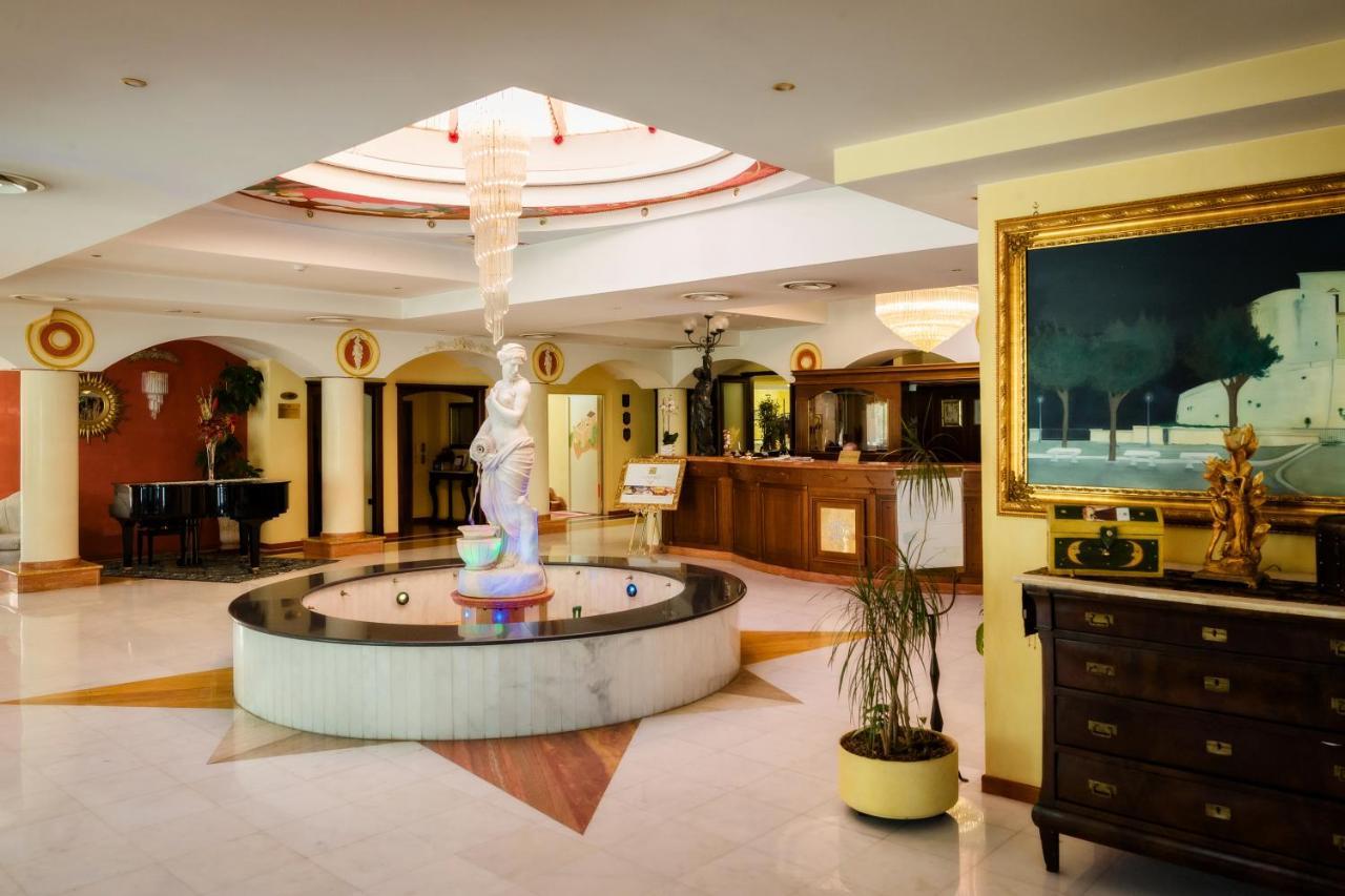 Grand Hotel Osman Ristorante Il Danubio Atena Lucana Zewnętrze zdjęcie