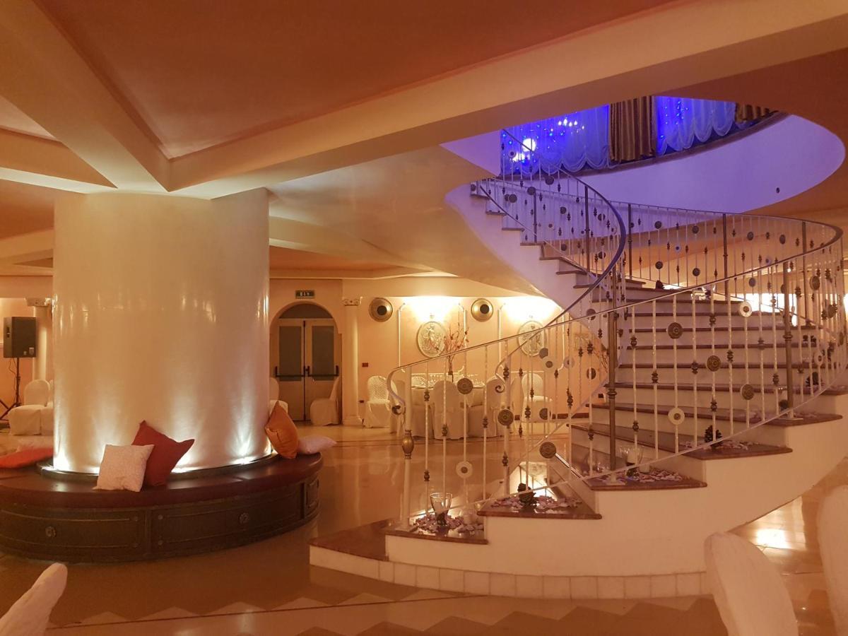 Grand Hotel Osman Ristorante Il Danubio Atena Lucana Zewnętrze zdjęcie
