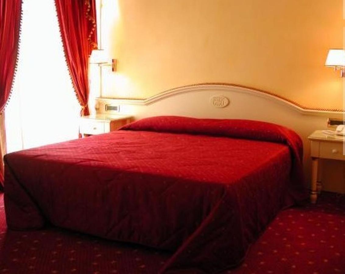 Grand Hotel Osman Ristorante Il Danubio Atena Lucana Zewnętrze zdjęcie